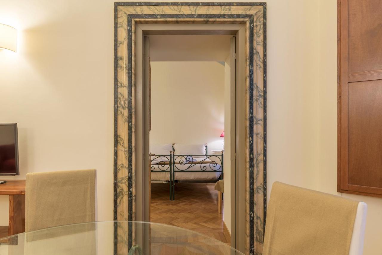 Casa Cornacchie - FromhometoРим Экстерьер фото