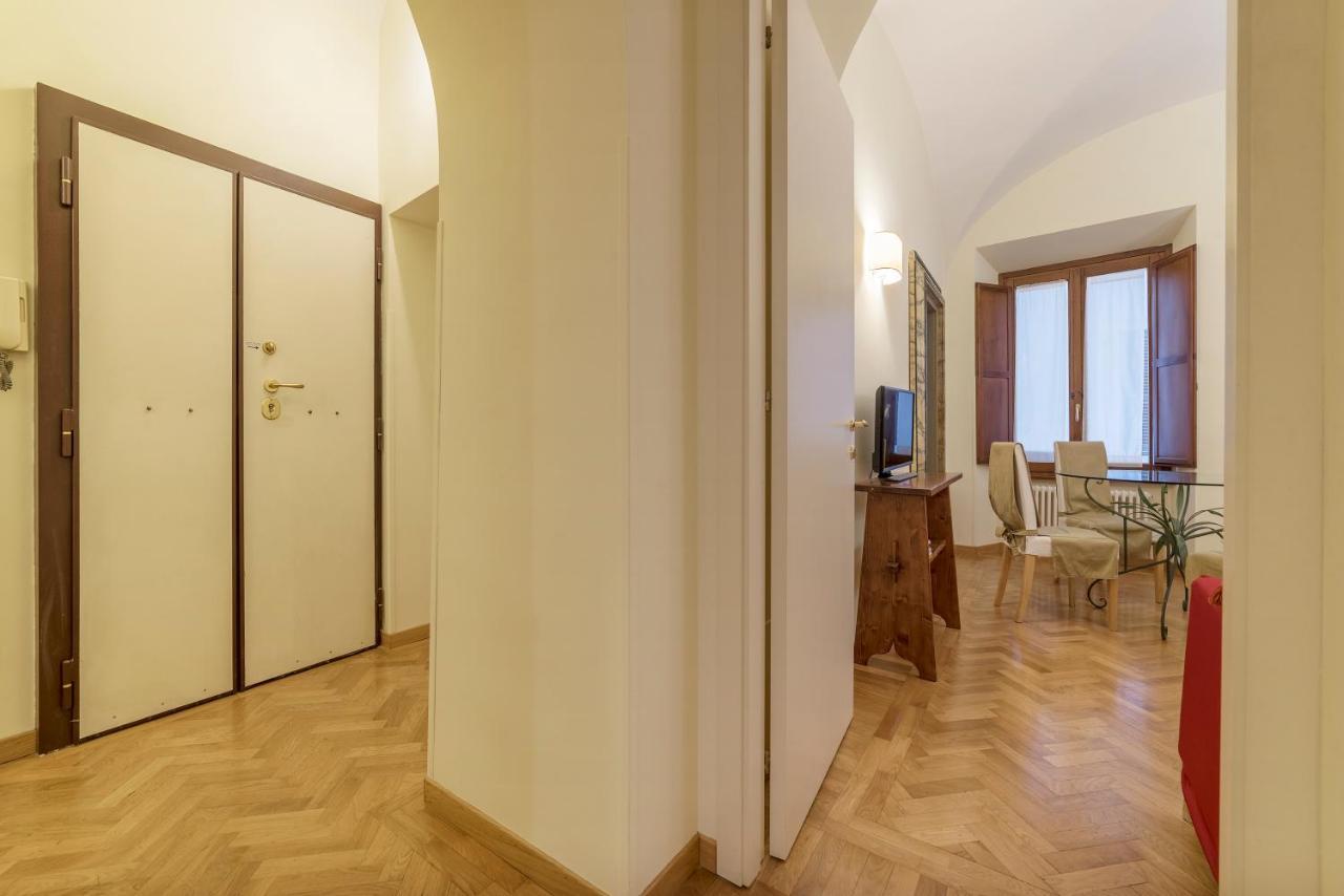 Casa Cornacchie - FromhometoРим Экстерьер фото